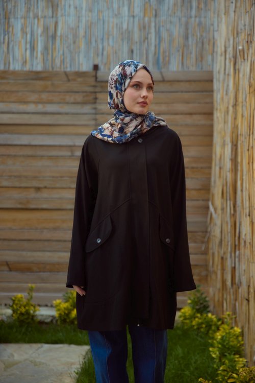 Uzun Düğmeli Kap Siyah