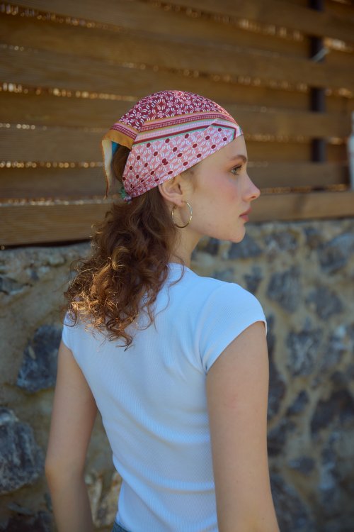 Dört Desenli Saten Bandana Fular