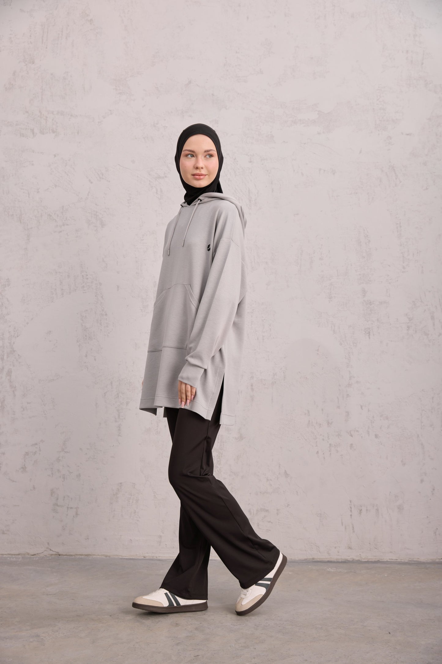 Kapüşonlu Sweat Gri
